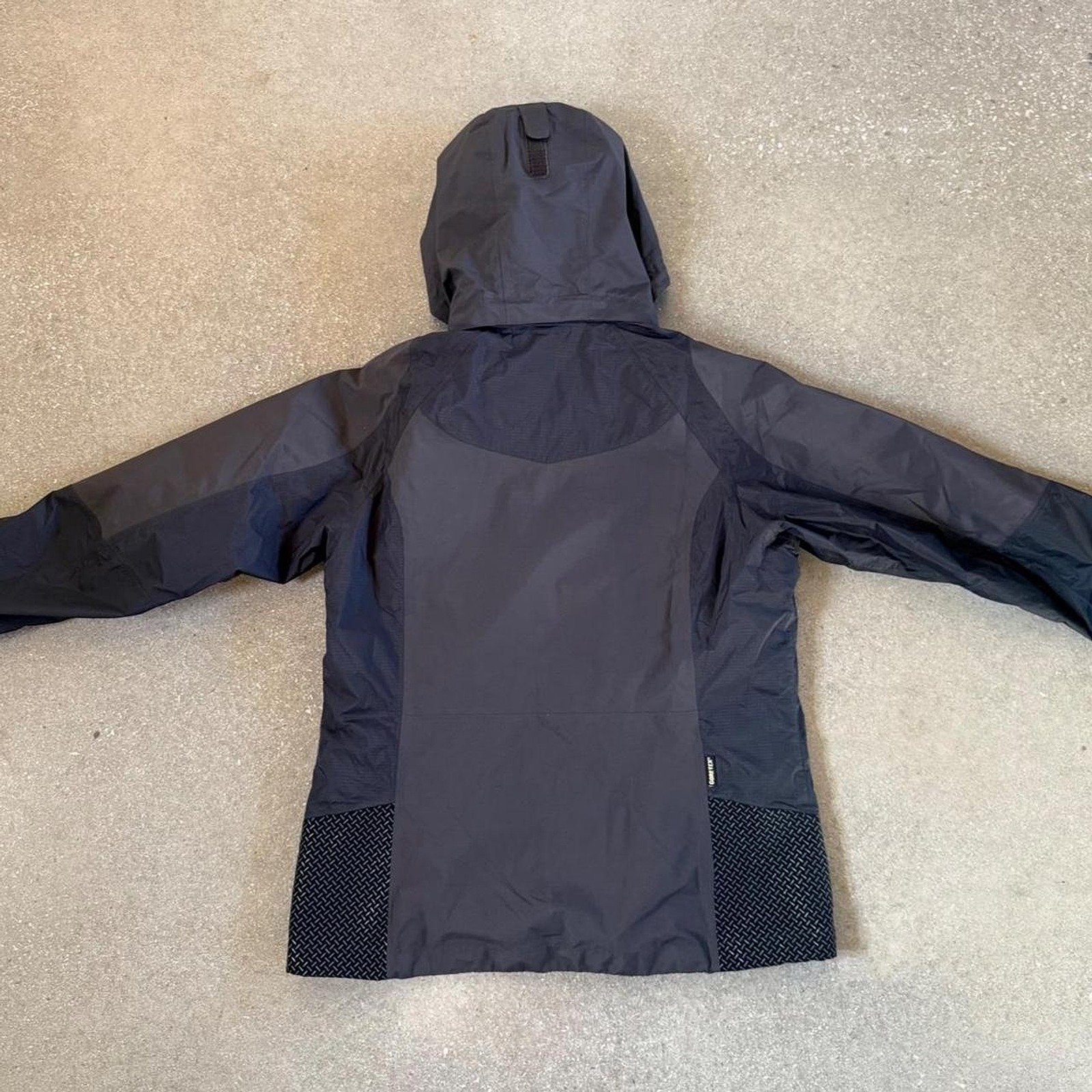 Montbell Women's 2L GORE-TEX Performance Shell Jacket - Charcoal Grey/Orange