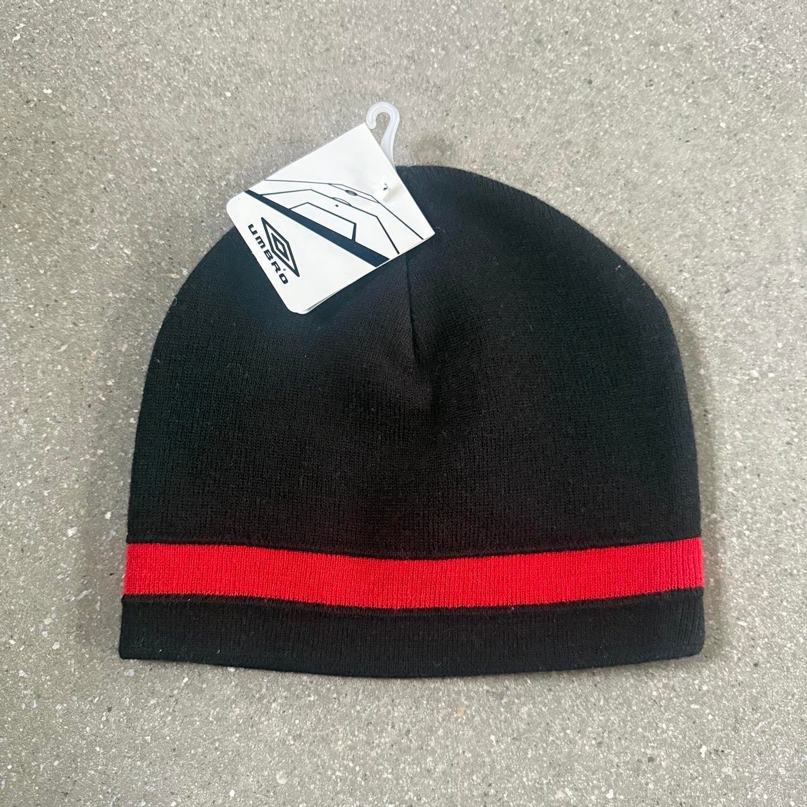 Umbro Men's Black Hat