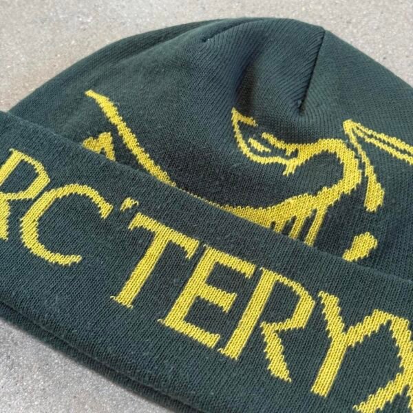 P8-107.jpg Arc'teryx Bird Word Toque Beanie - Green/Yellow