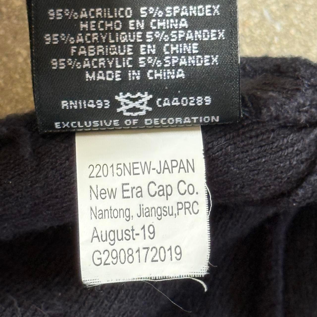Supreme x New Era FW19 Script Cuff Beanie - Black/Red